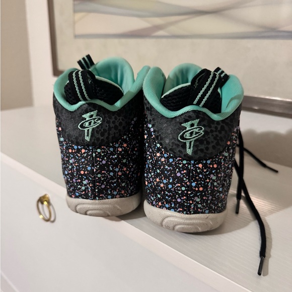 Nike Air Foamposite One Easter - Picture 12 of 13